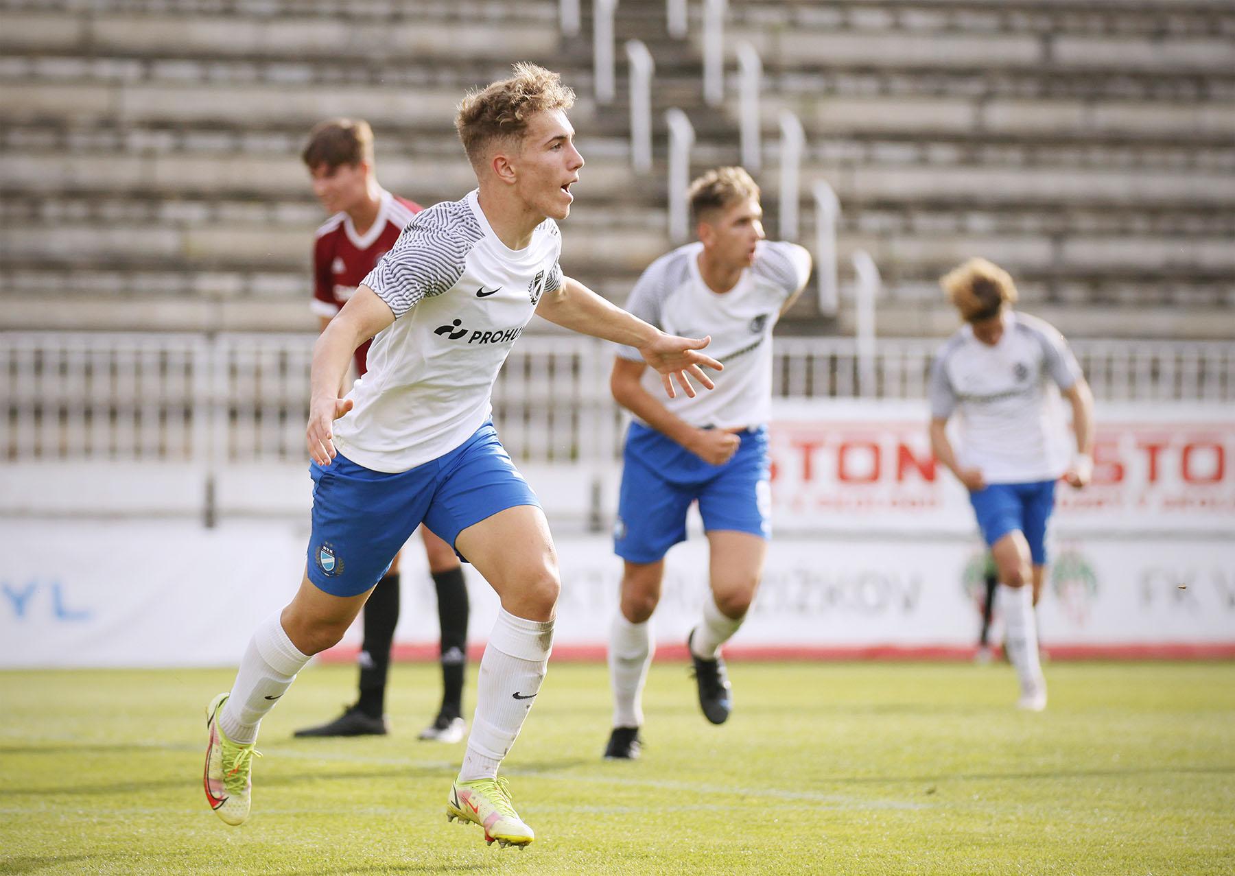 Képgaléria: Sparta Praha U19 - MTK Budapest U19 3-3